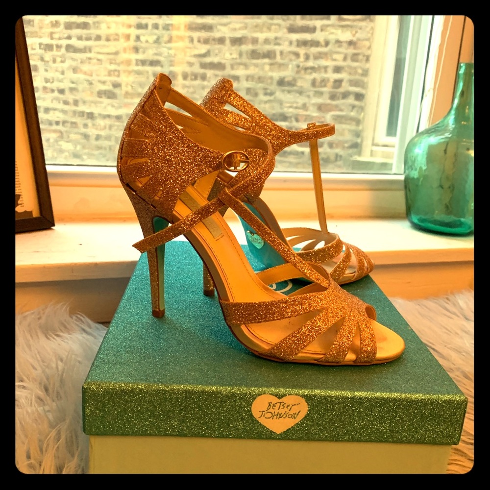 Blue by Betsey Johnson Champagne Sparkle Heels